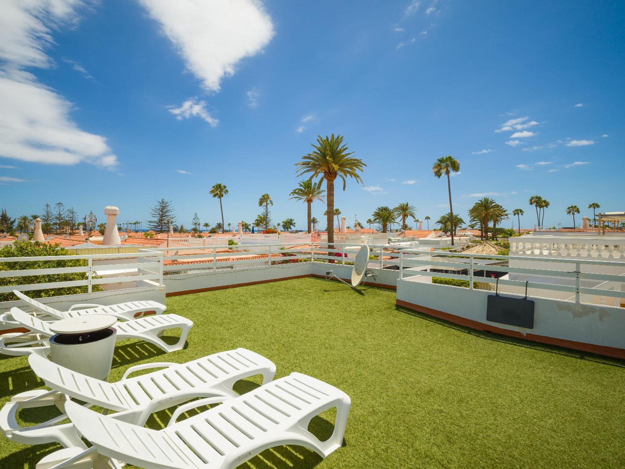 Banana House In Top Location By Tenpropertiesgc 마스팔로마스 외부 사진